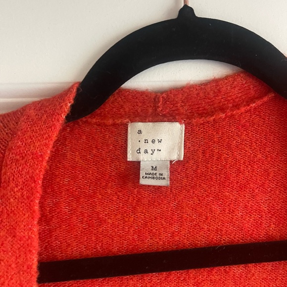 Color Block Cardigan - Picture 4 of 6